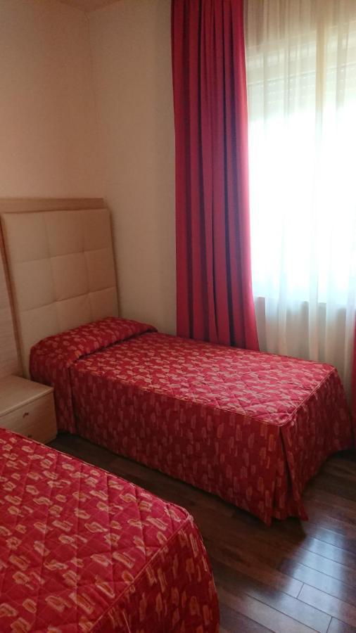 Hotel Gasparina Castelnuovo del Garda Exterior foto