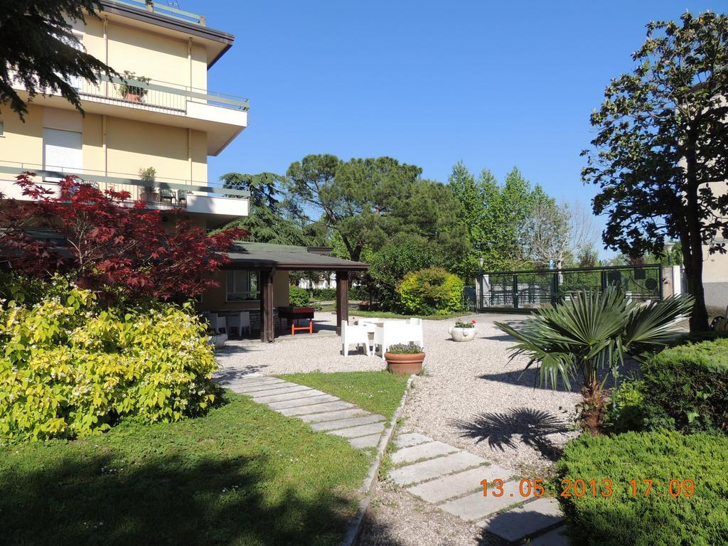 Hotel Gasparina Castelnuovo del Garda Exterior foto